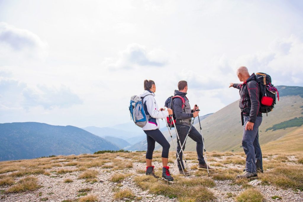 how to start a tour guide business